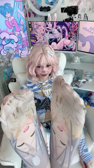 Smeepsx Anime Stockings Tease OnlyFans Video Leaked