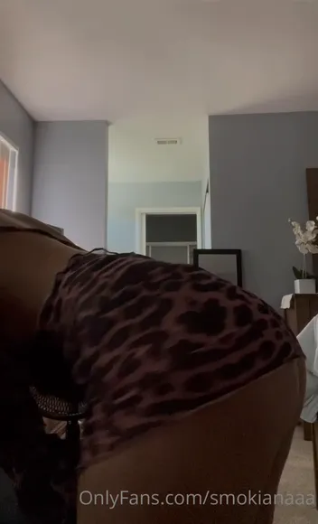 smokianaaa video thumbnail
