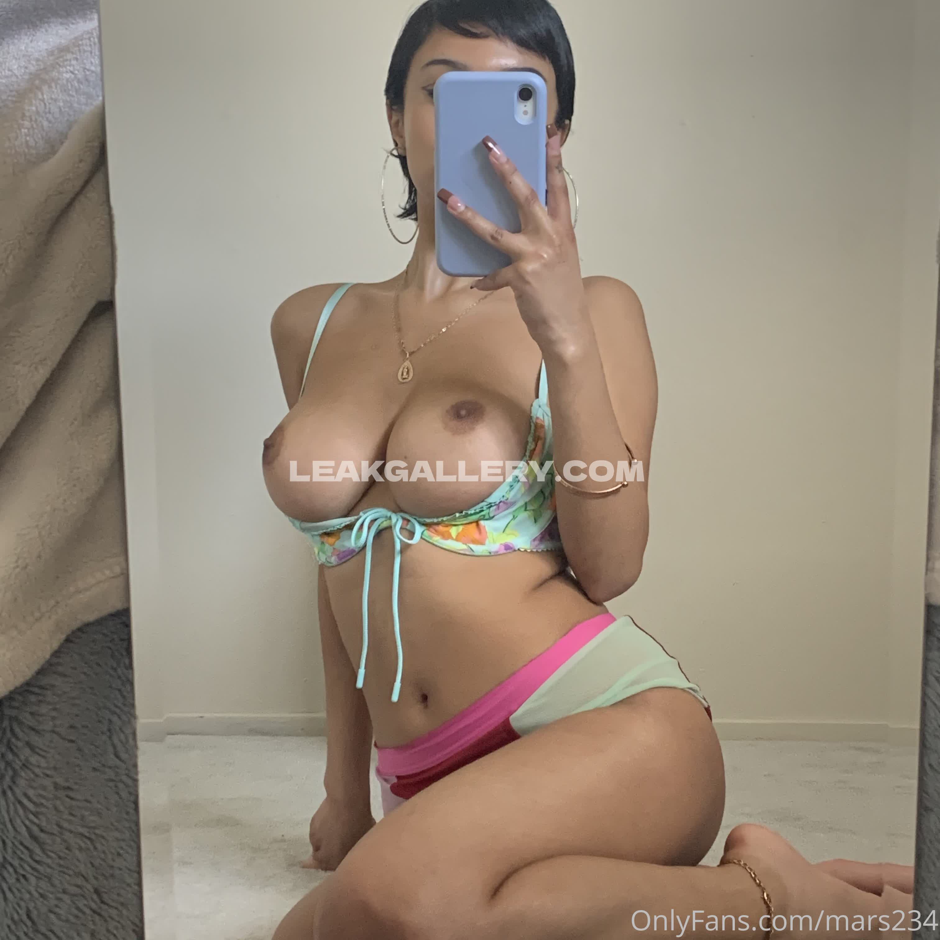 Smokianaaa Exclusive Leaked Nude OnlyFans #12790044