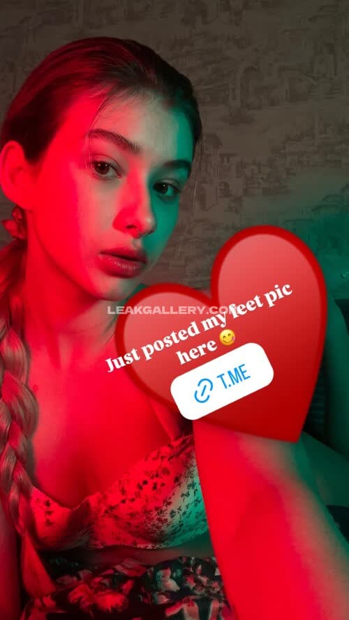 Snezhangel Lace Bra Tease OnlyFans Photo Leaked