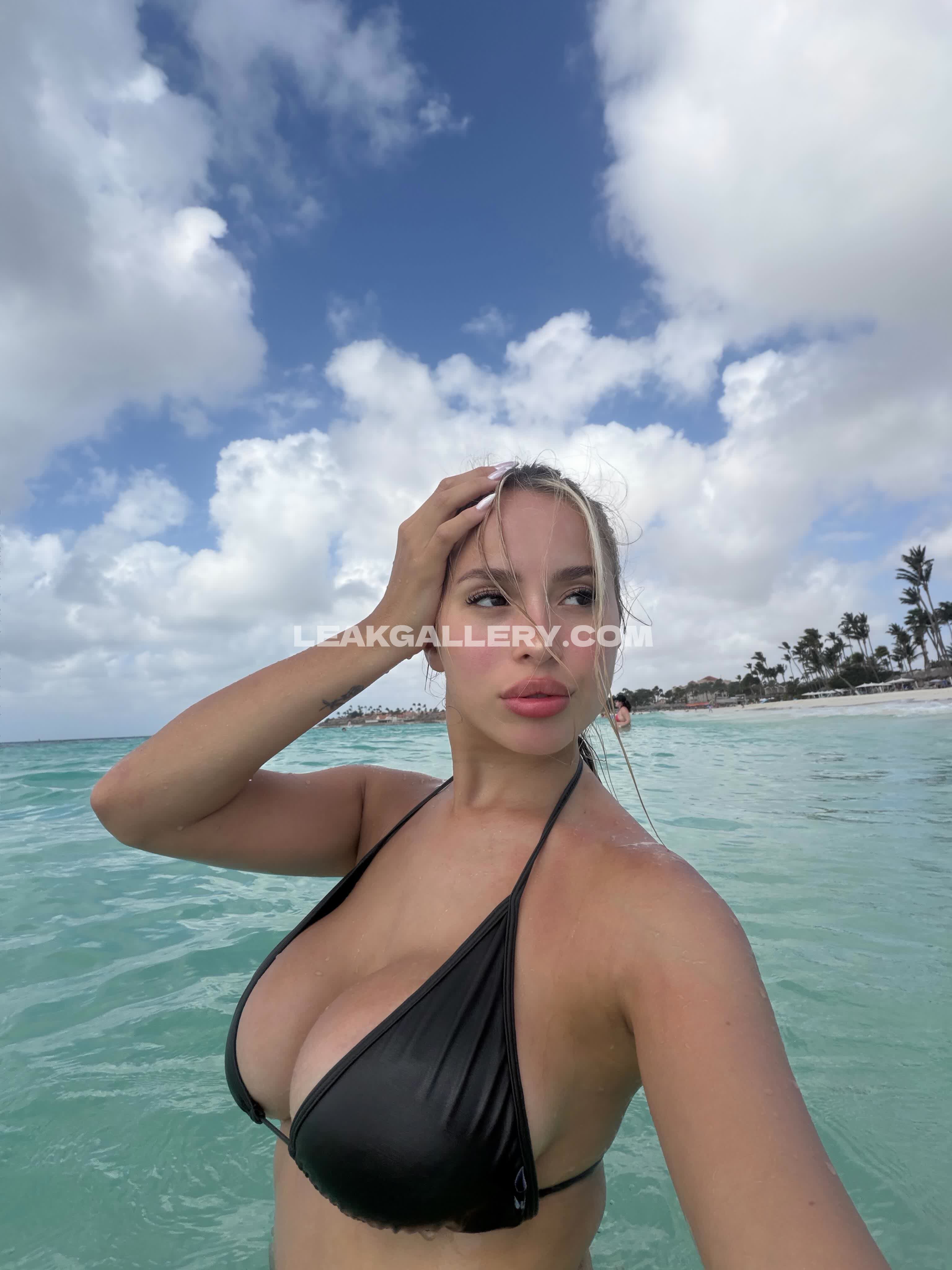 Sofiandraade Exclusive Leaked Nude OnlyFans #12573307