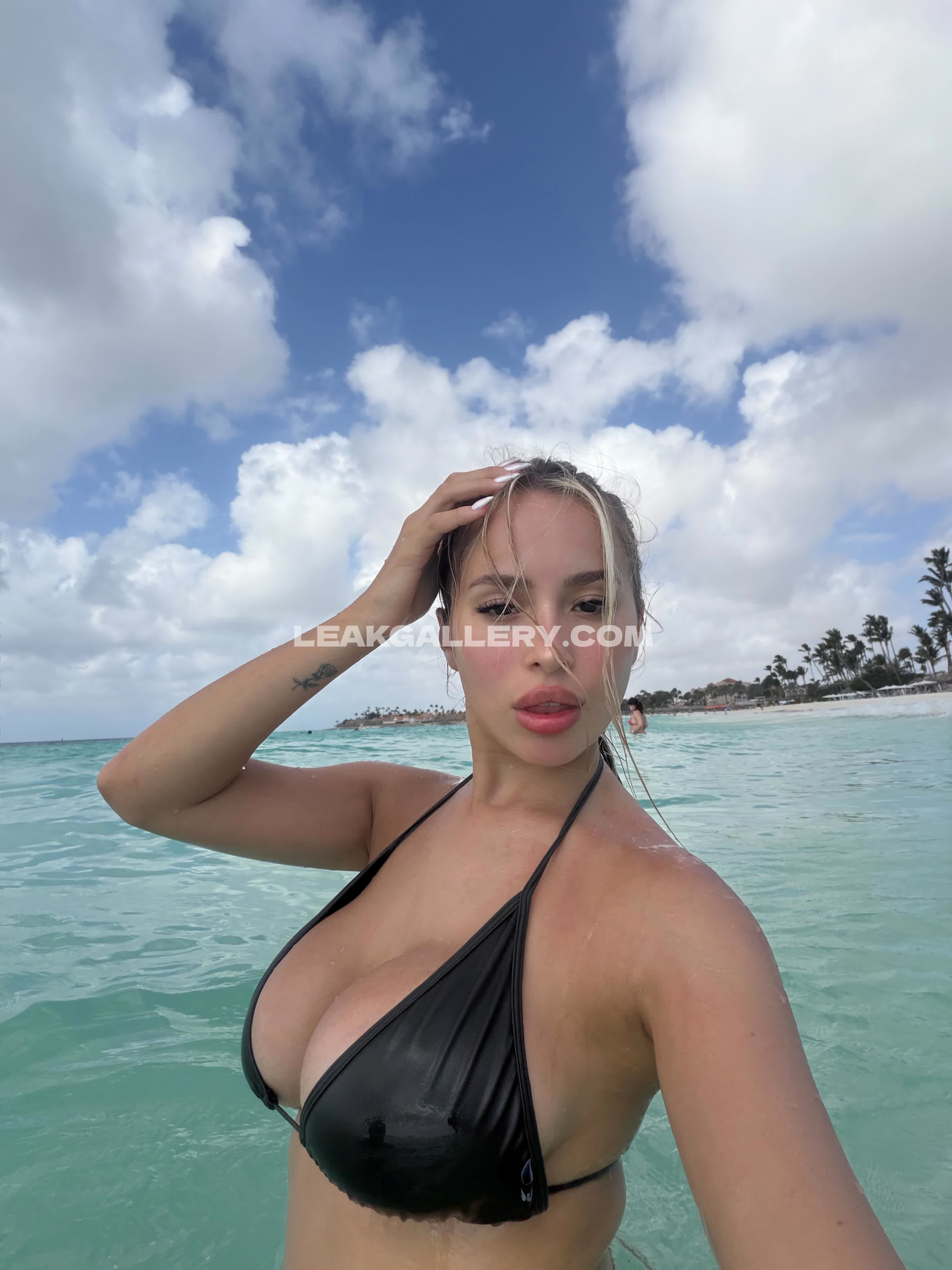 Sofiandraade Exclusive Leaked Nude OnlyFans #12573310