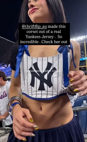 Sofiaspams Yankees Jersey Corset OnlyFans Photo Leaked