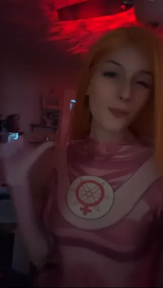 Soggyalien Pink Bodysuit Tease OnlyFans Video Leaked