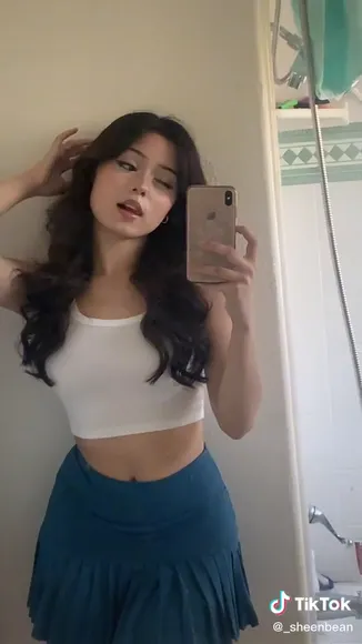 Sohannaricci Crop Top Mirror Selfie OnlyFans Video Leaked