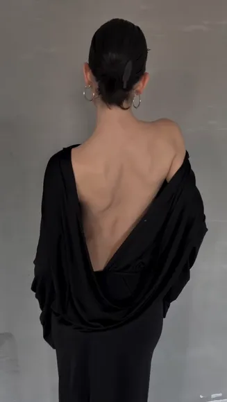 Sonyazoloeva Deep V Neck Dress OnlyFans Video Leaked
