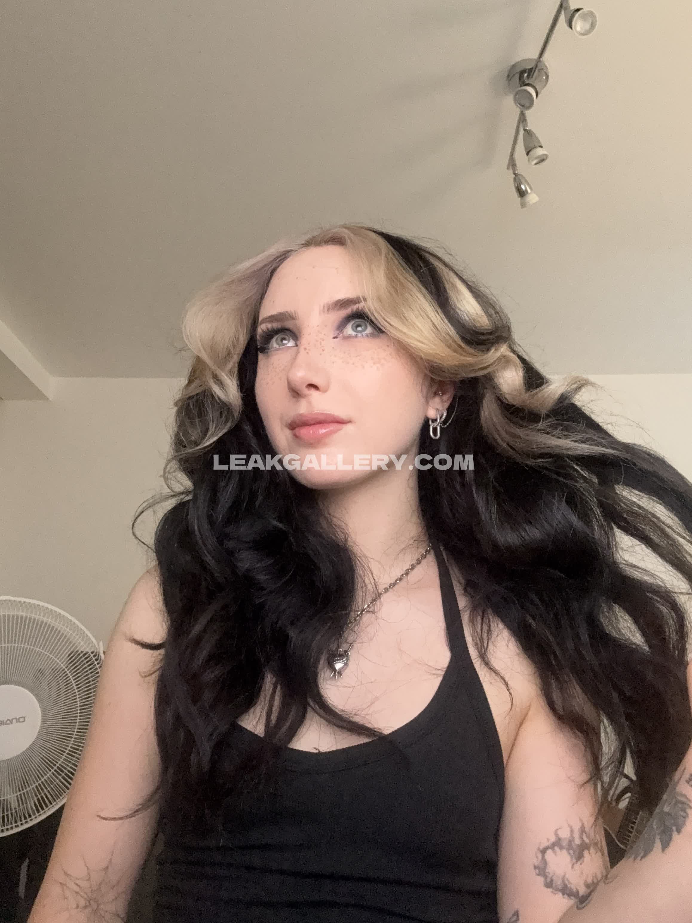 Sophieburrell1 Exclusive Leaked Nude OnlyFans #13045481