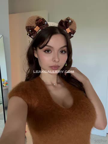 Sophie Mudd Furry Brown Top Tease OnlyFans Photo Leaked