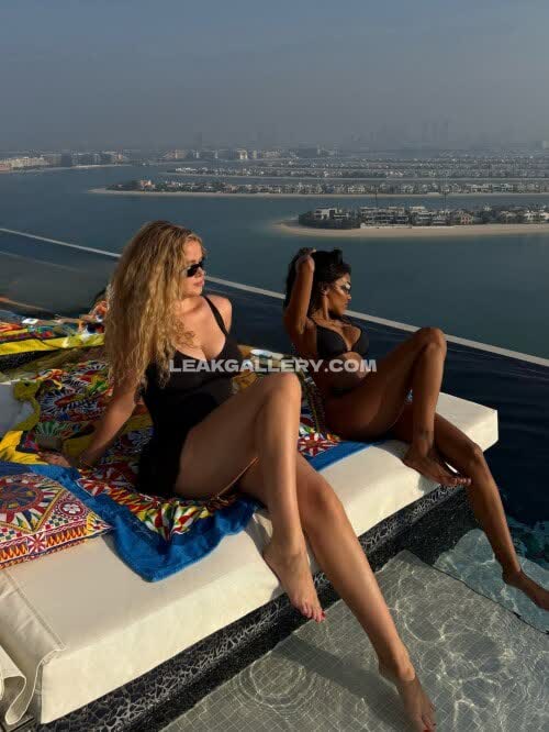 Sorayaeckes Black Swimsuit Leg Spread OnlyFans Photo Leaked