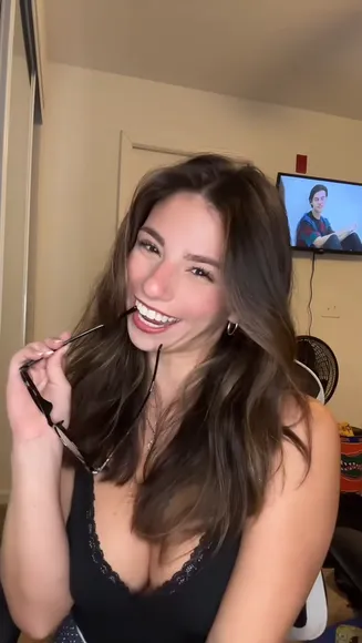 Sotoavaa Black Lace Bra Tease OnlyFans Video Leaked