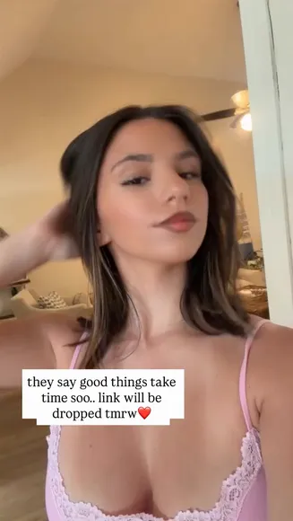 Sotoavaa Pink Lace Bra Tease OnlyFans Video Leaked