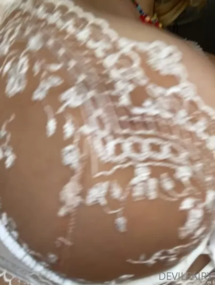 Sozzlepopp Lace Bra Tease OnlyFans Video Leaked