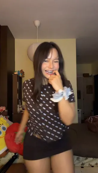Spiderjink Polka Dot Top Tease OnlyFans Video Leaked