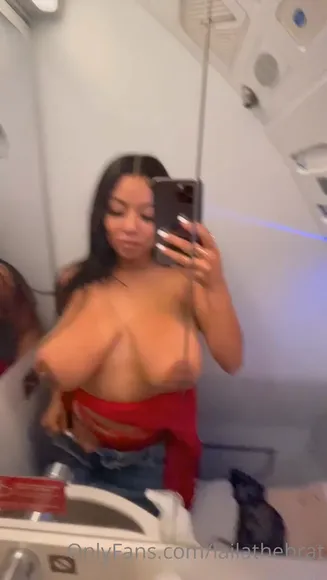 Spoiledlayla2 Red Top Boob Display OnlyFans Video Leaked