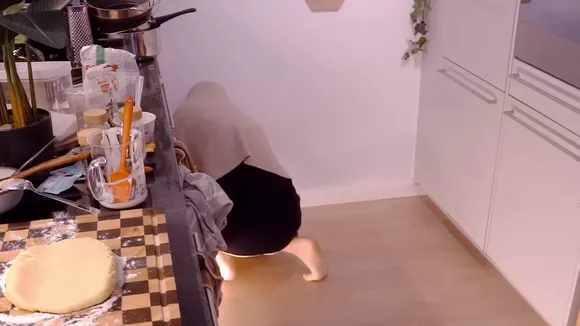 Squchan Thighs In Short Skirt OnlyFans Video Leaked