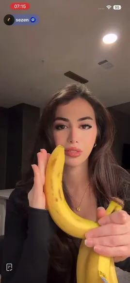 ssezzzenn video thumbnail