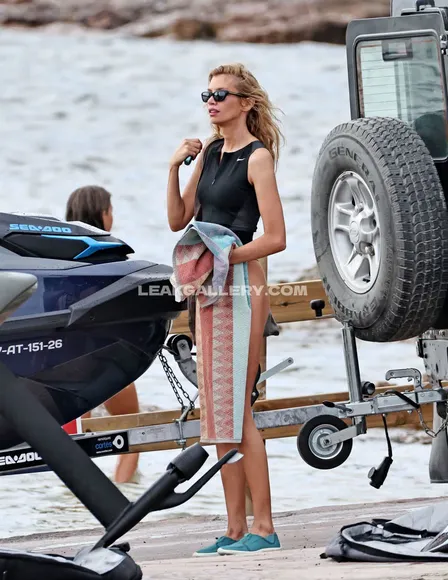 stella_maxwell