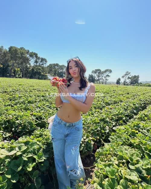 Stellahudgens Exclusive Leaked Nude OnlyFans #14618713