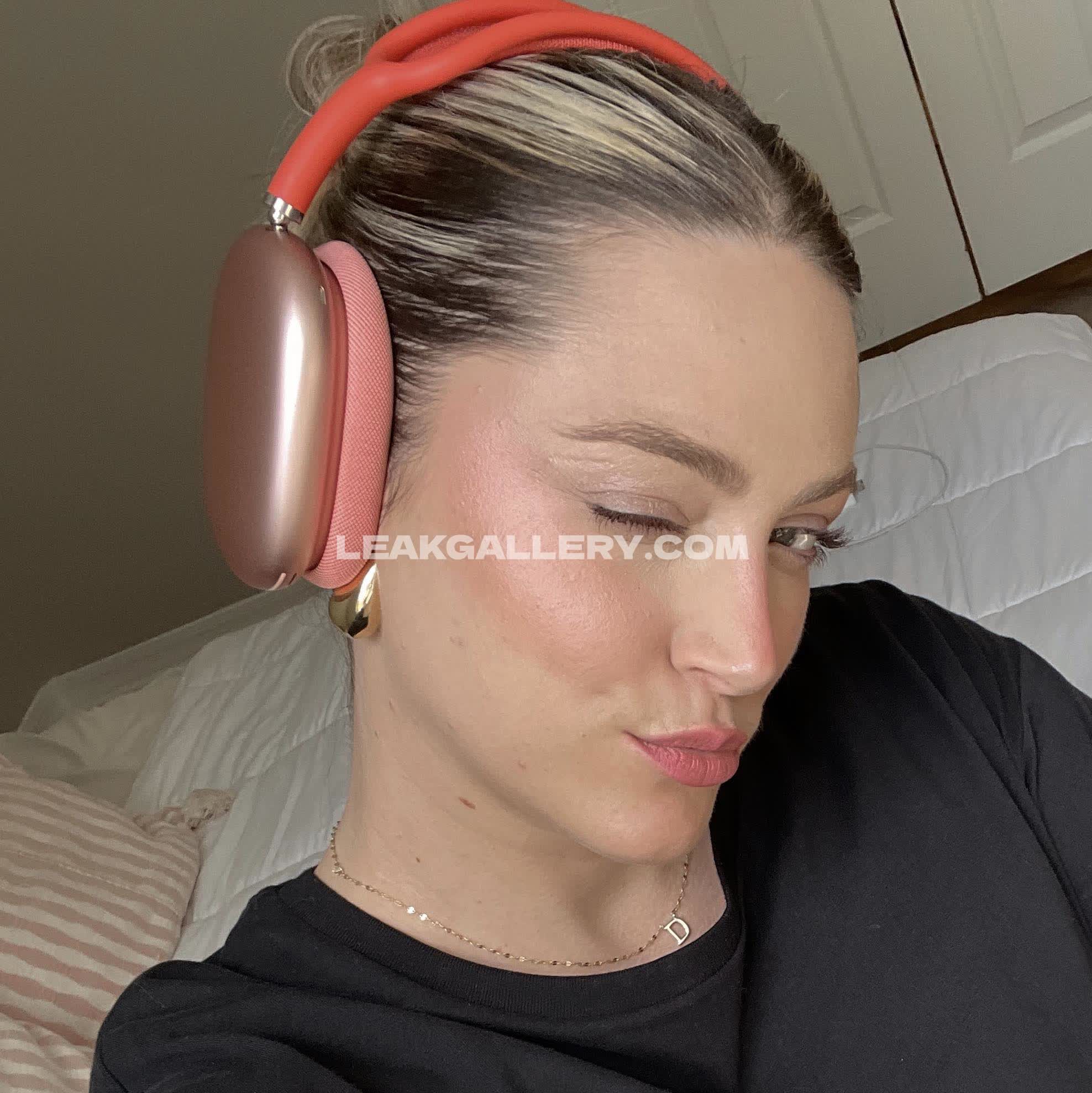 Stepdaughter_ Exclusive Leaked Nude OnlyFans #12369245