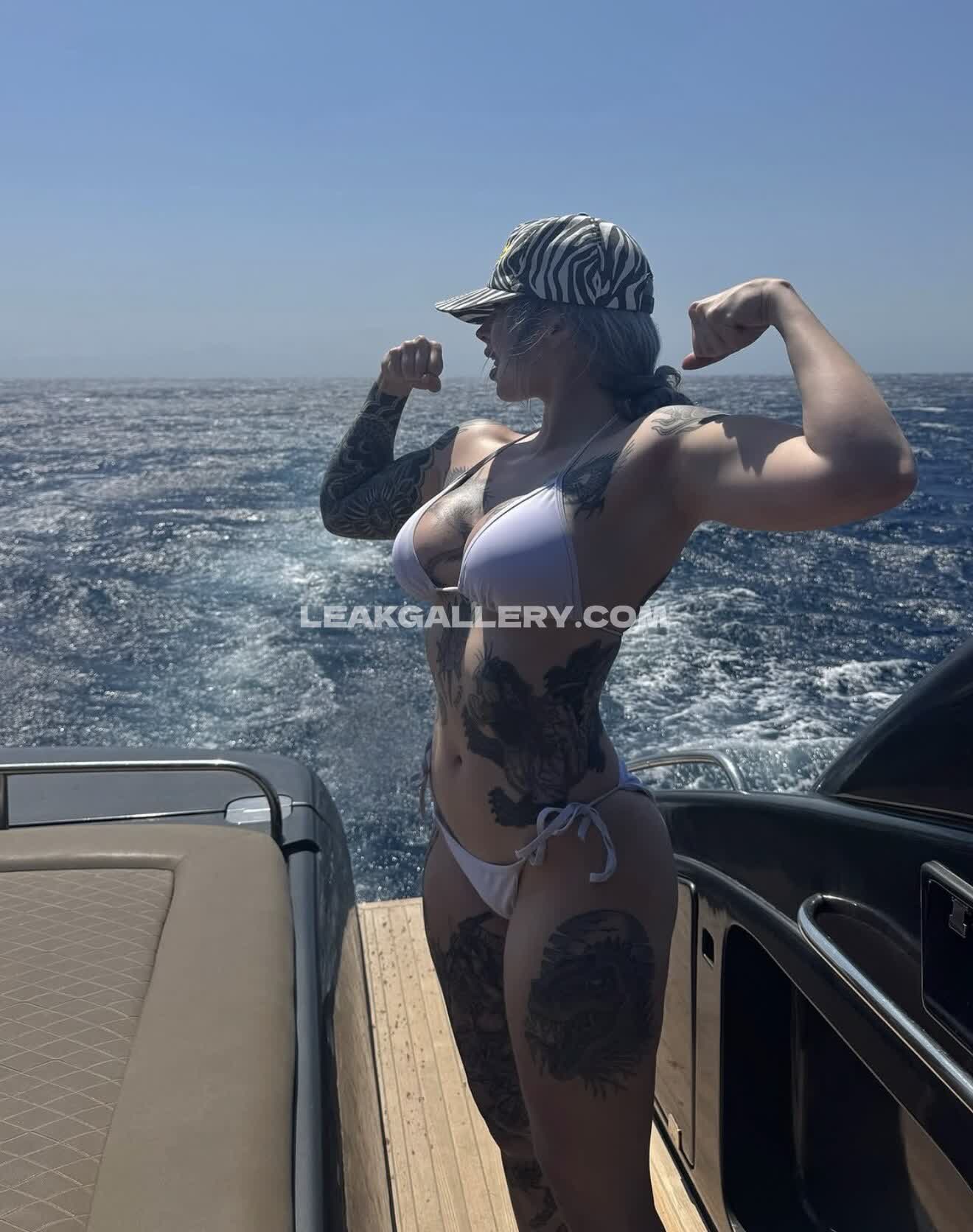 Strongwaifu OnlyFans Nudi in Esclusiva Trapela #12554140