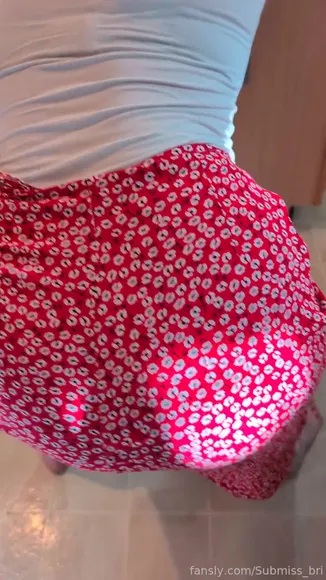 Submiss_bri Bare Ass With Tattoo OnlyFans Video Leaked