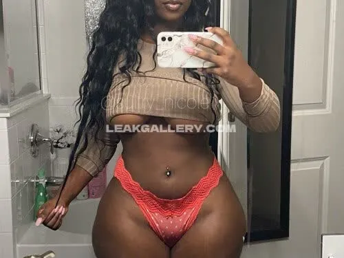sultry_nicole1
