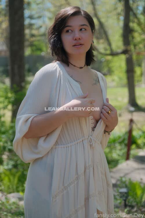 Sunidey Boob Grab Through Dress OnlyFans Photo Leaked