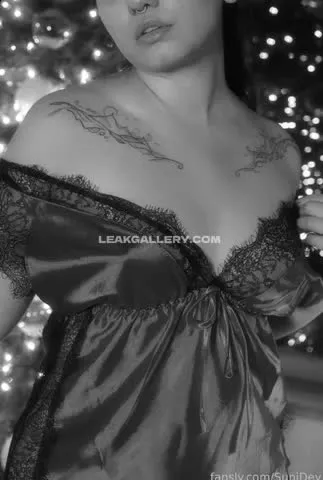 Sunidey Lace Bodysuit Tease OnlyFans Photo Leaked