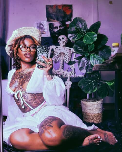 Sunqueenn Exclusive Leaked Nude OnlyFans #14561807