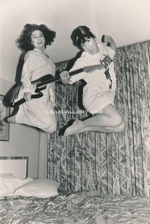 Susannahoffsofficial / susanna_hoffs_of_the_bangles Exclusive Leaked Nude OnlyFans #12838001