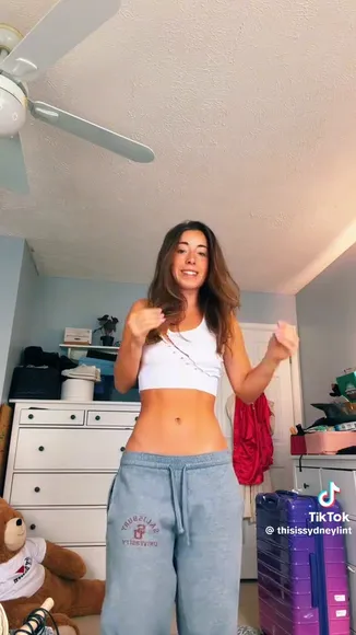 Sydney Lint Crop Top Belly Dance OnlyFans Video Leaked