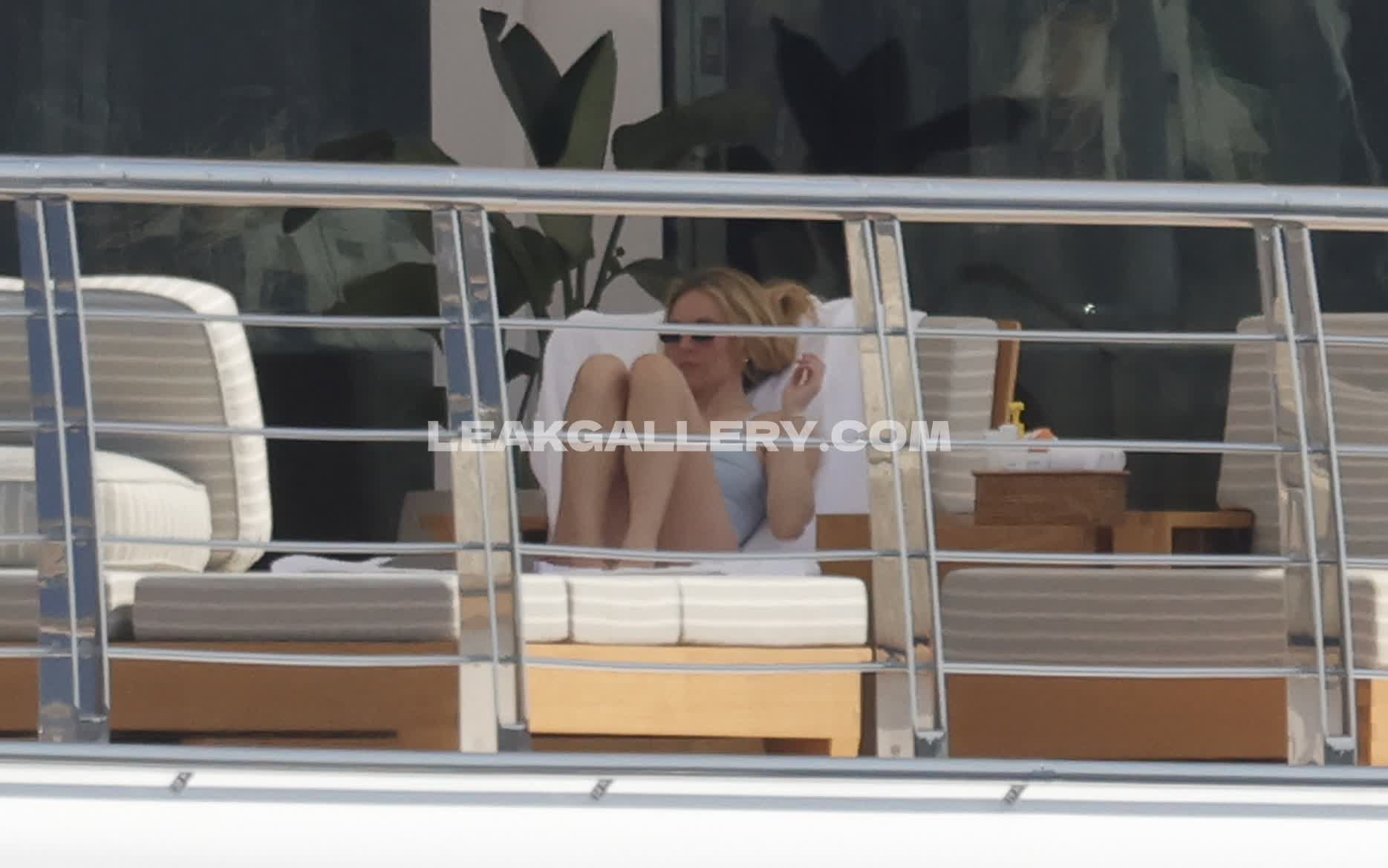 Sydneysweeney / sydney_sweeney Exclusive Leaked Nude OnlyFans #13516840