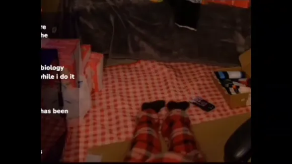 Sylvee Plaid Pajama Legs Spread OnlyFans Video Leaked