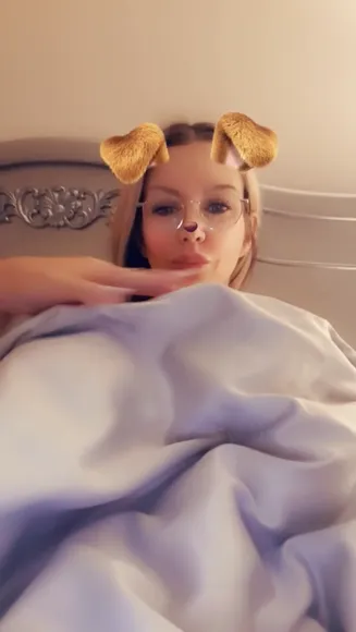 Tania_amazon Topless Bed Tease OnlyFans Video Leaked