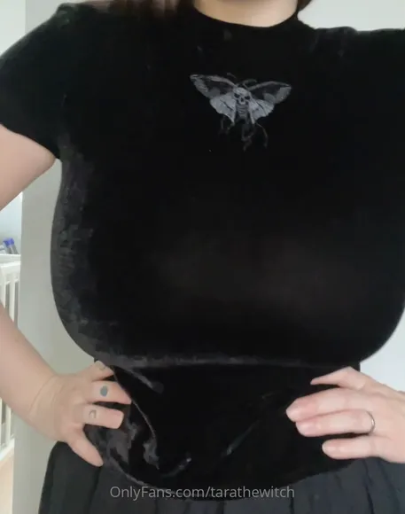 Tarathewitch Massive Tits Display OnlyFans Video Leaked