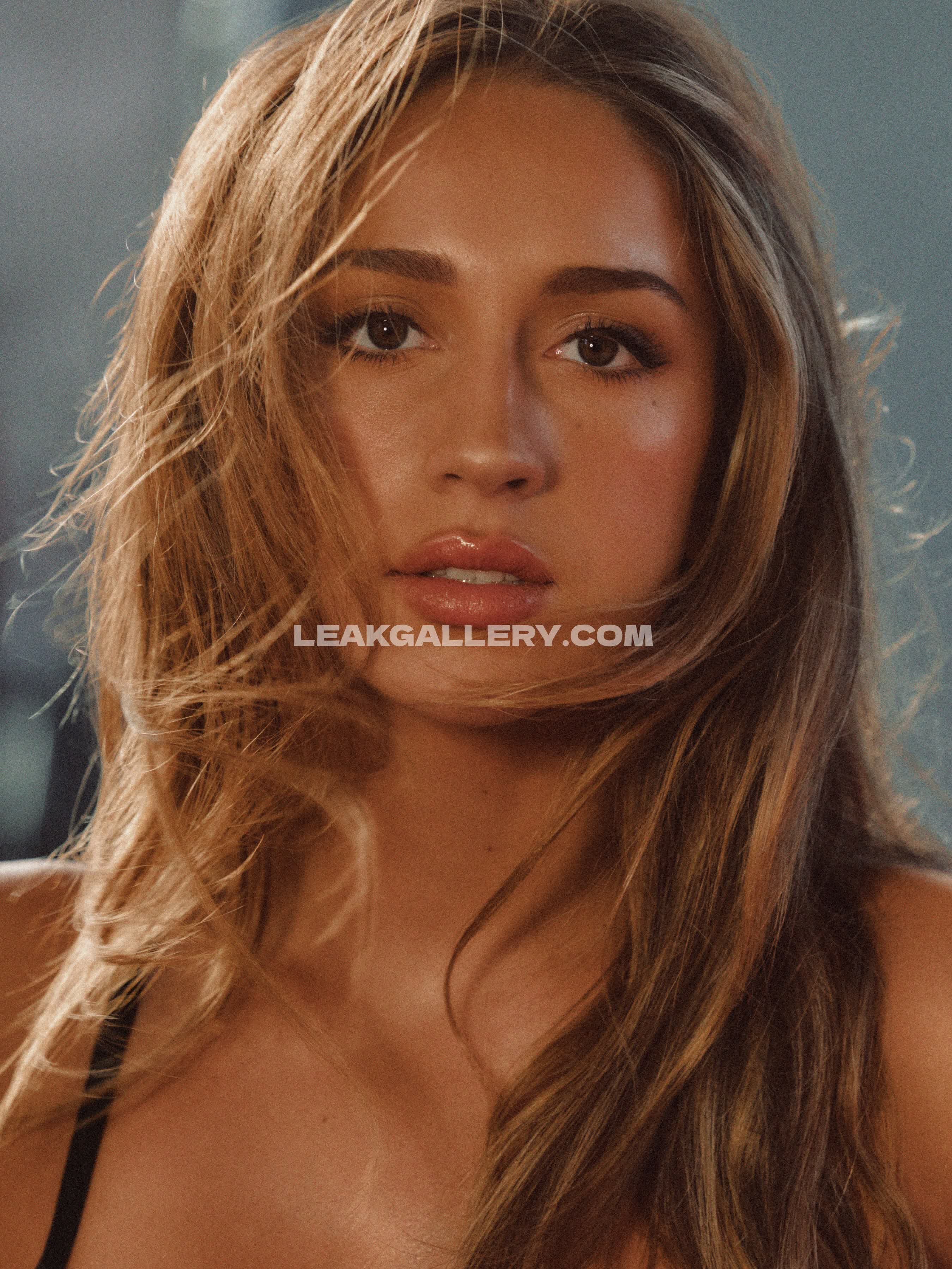 Tatemcrae Exclusive Leaked Nude OnlyFans #13235459