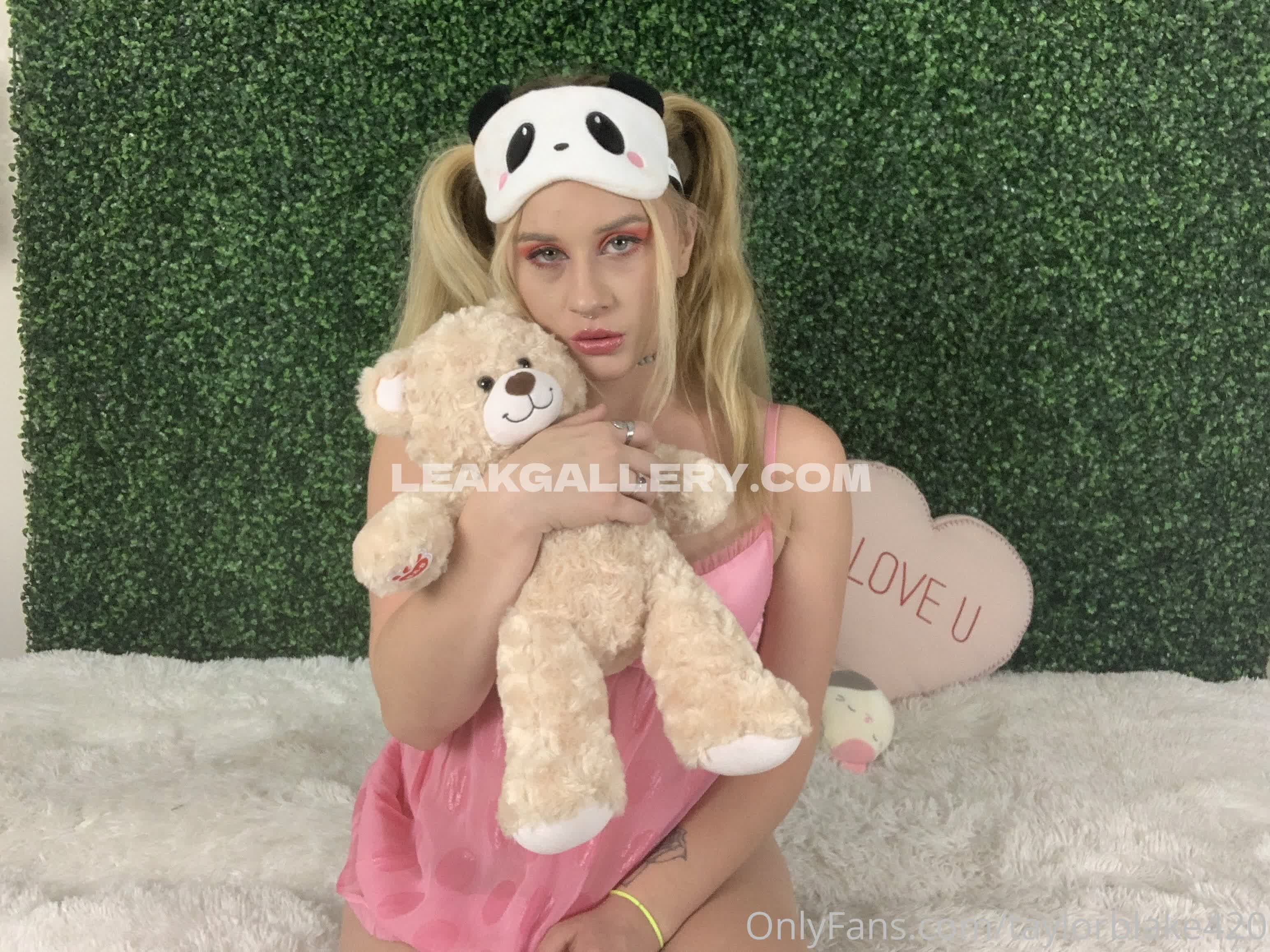 Taylorblake420 Exclusive Leaked Nude OnlyFans #12662353