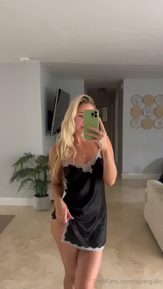 Taylorgallo Silk Nightie Tease OnlyFans Video Leaked