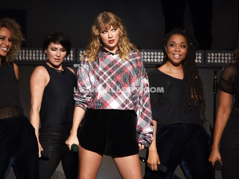 Taylor Swift / Shawtiee / Taylorswift13 / _taylor_swift Exclusive Leaked Nude OnlyFans #13477887