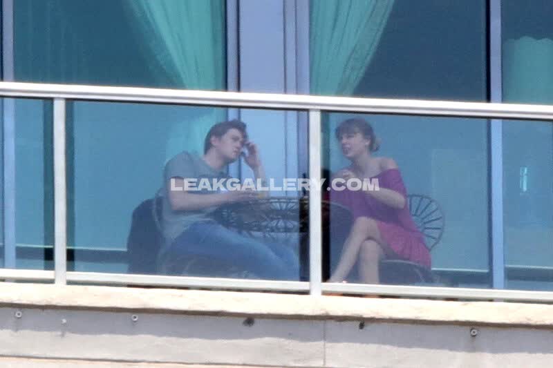 Taylor Swift / Shawtiee / Taylorswift13 / _taylor_swift Exclusive Leaked Nude OnlyFans #13477829