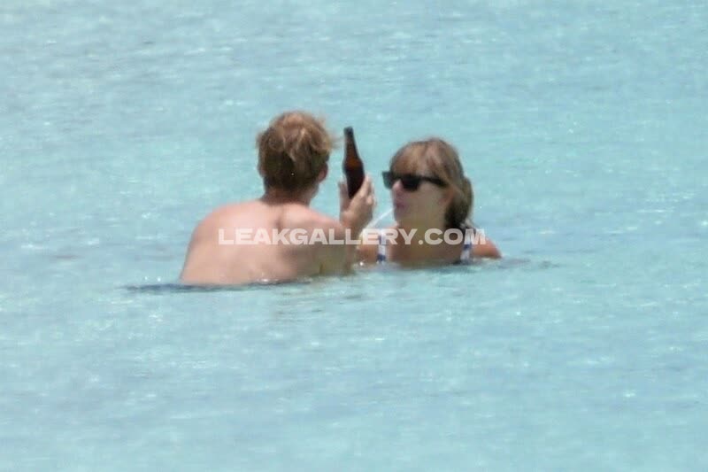 Taylor Swift / Shawtiee / Taylorswift13 / _taylor_swift Exclusive Leaked Nude OnlyFans #13478157