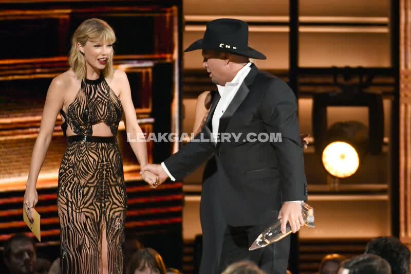 Taylor Swift / Shawtiee / Taylorswift13 / _taylor_swift Exclusive Leaked Nude OnlyFans #13477849