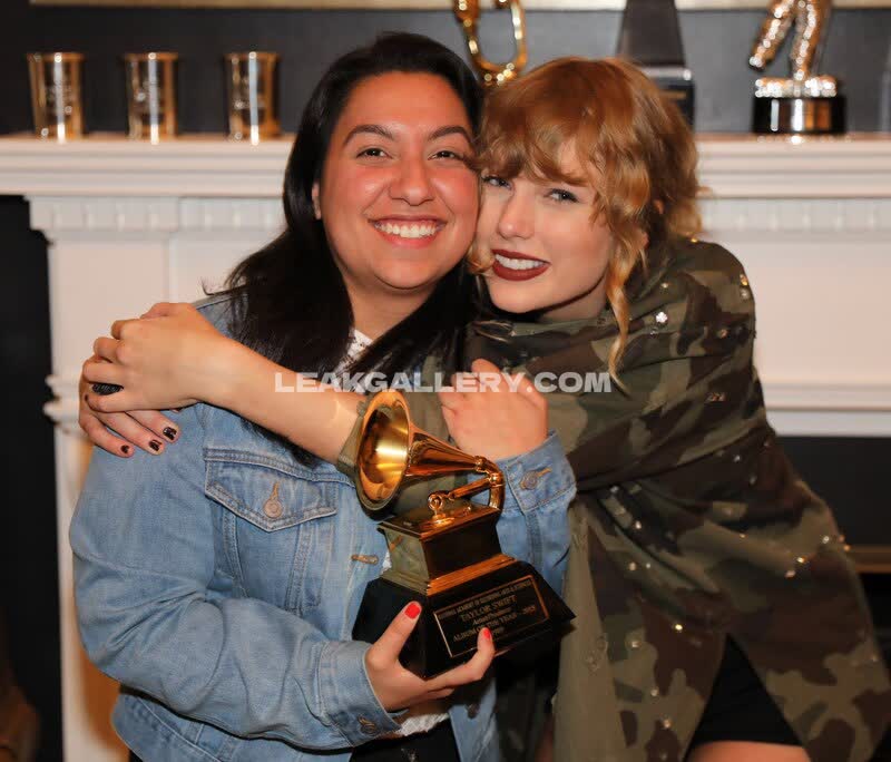 Taylor Swift / Shawtiee / Taylorswift13 / _taylor_swift Exclusive Leaked Nude OnlyFans #13478159