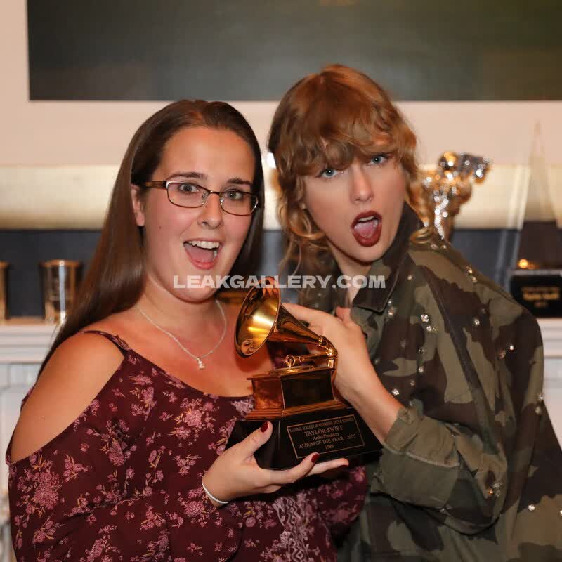 Taylor Swift / Shawtiee / Taylorswift13 / _taylor_swift Exclusive Leaked Nude OnlyFans #13478131