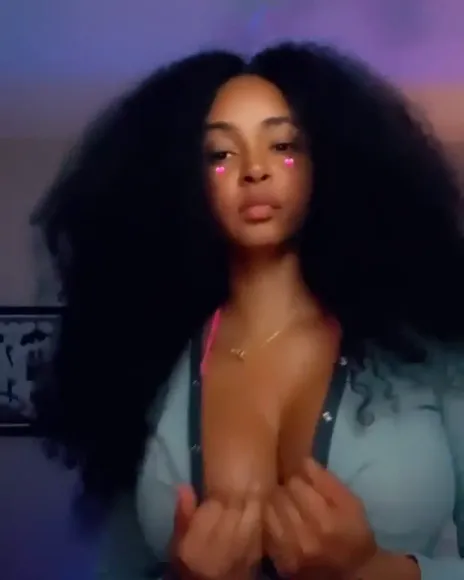 Tazsangelsuncensored Neon Pink Bra Tease OnlyFans Video Leaked