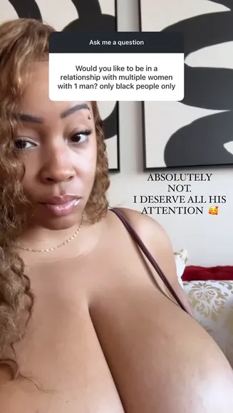 Temptress119 Braless Busty Display OnlyFans Video Leaked