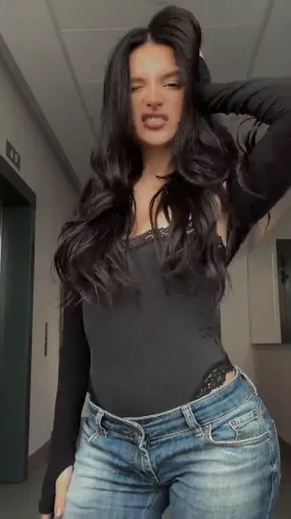 tenderlybae video thumbnail