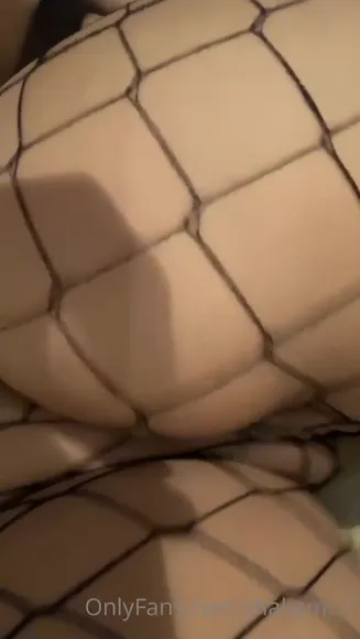 Thaliamcix Fishnet Stockings Tease OnlyFans Video Leaked