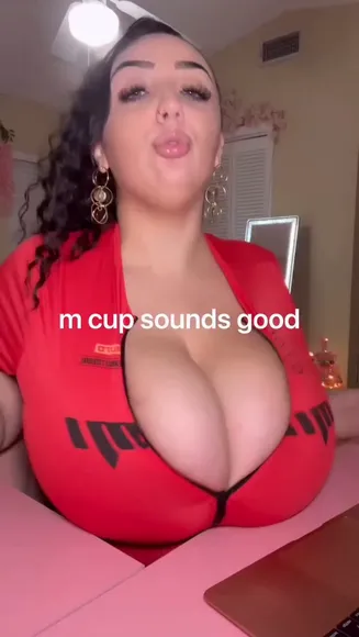Thatgreeneyedgirl22 Red Bodysuit Cleavage OnlyFans Video Leaked