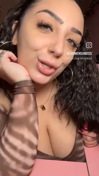 Thatgreeneyedgirl22 Silk Cami Cleavage Tease OnlyFans Video Leaked